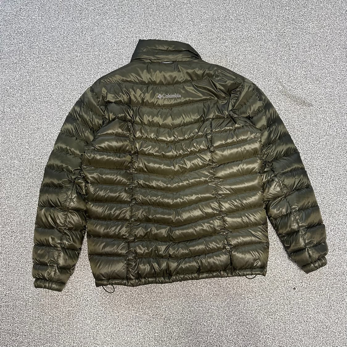 컬럼비아 경량 패딩 카키 상품이미지3
