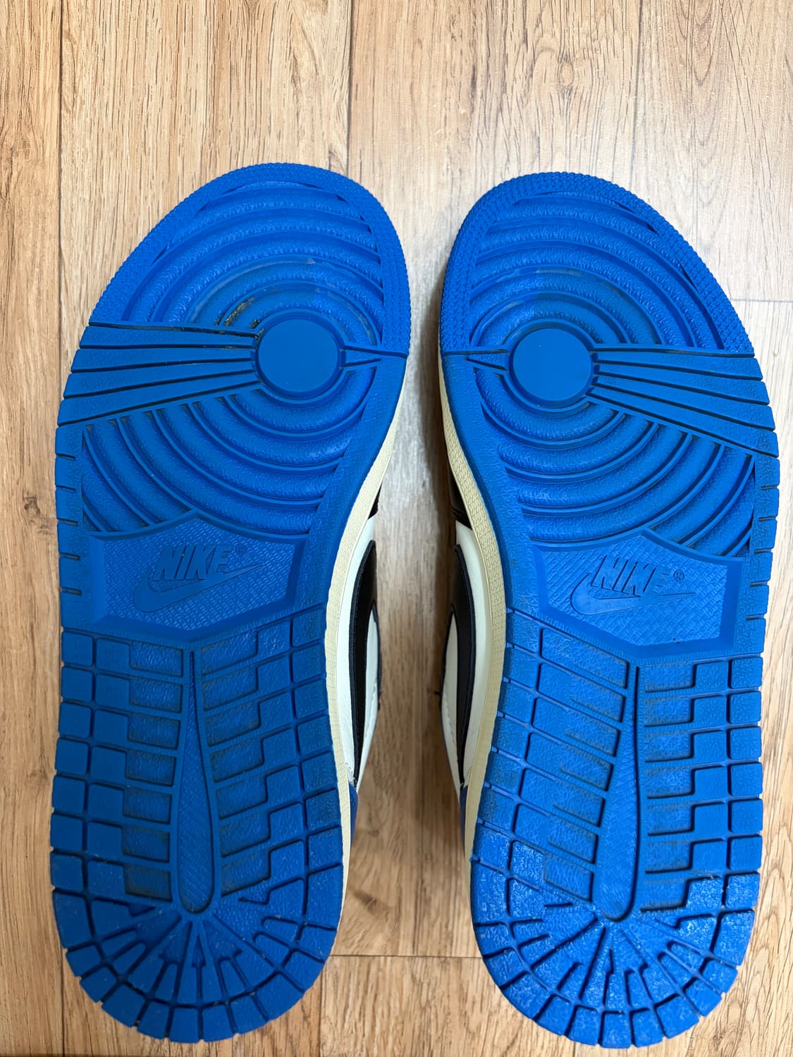 ( 265 ) 조던1 X 트레비스 스캇 X 프라그먼트 레트로 로우 OG  상품이미지10