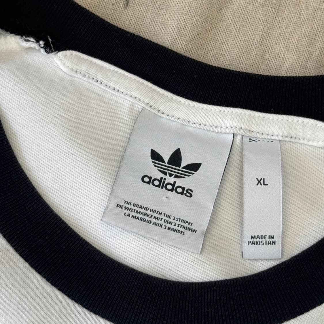 아디다스 흰검 삼선 링거 반팔 XL 상품이미지5