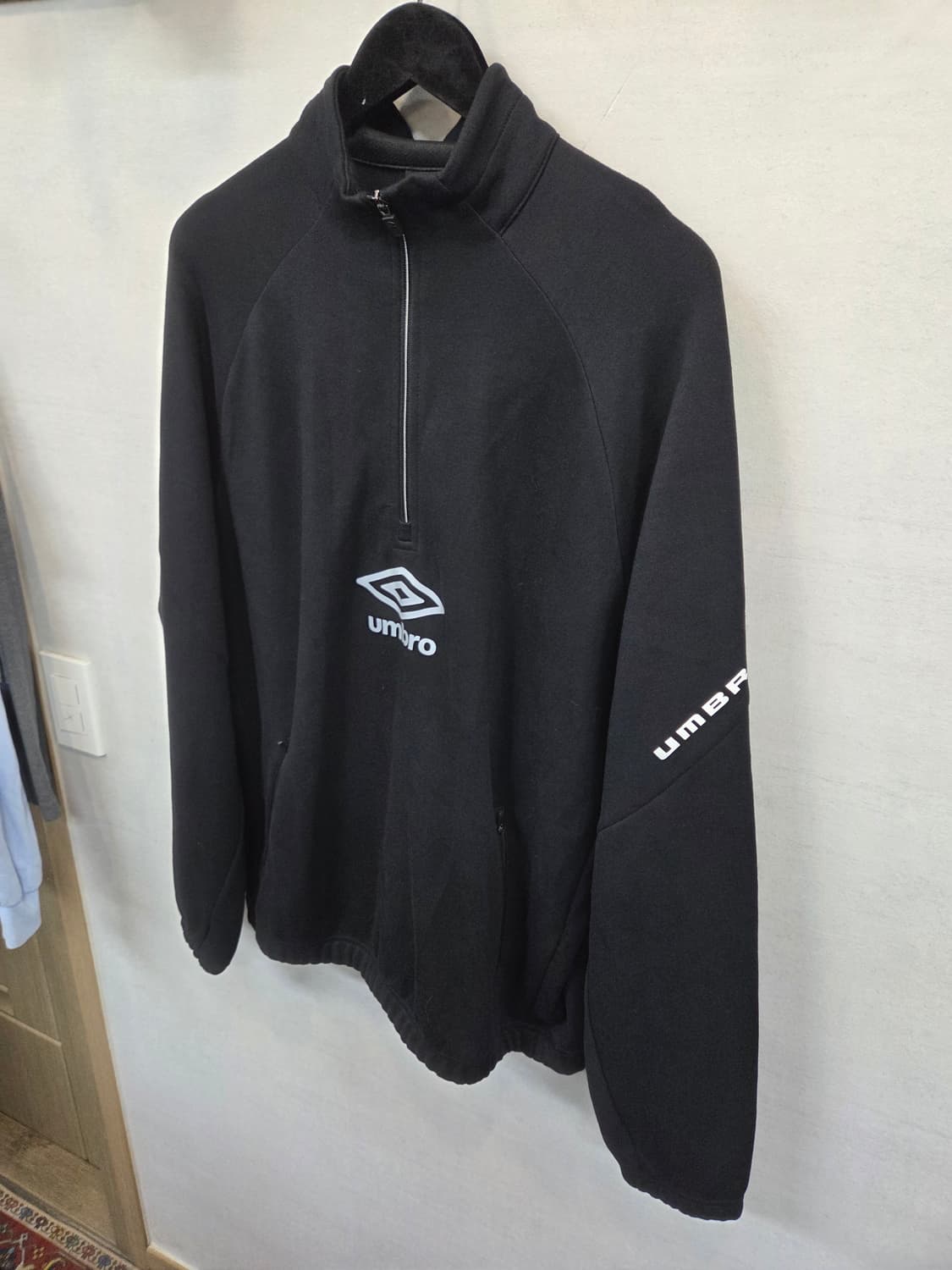 엄브로 스카치로고 아노락 반집업 스탠넥 맨투맨 L 오버핏  상품이미지6