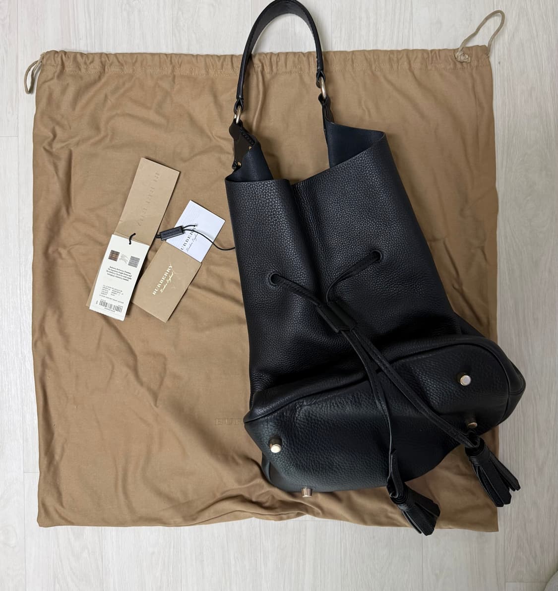 Burberry(버버리) 애쉬비 호보백 정품 상품이미지1