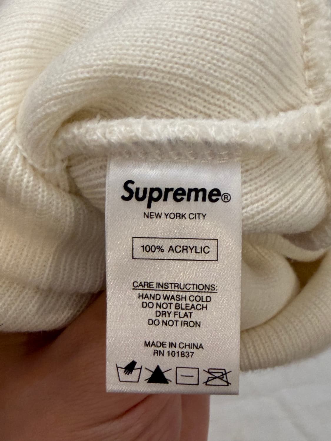 17FW 슈프림 X 곤즈 램 비니 화이트 상품이미지4