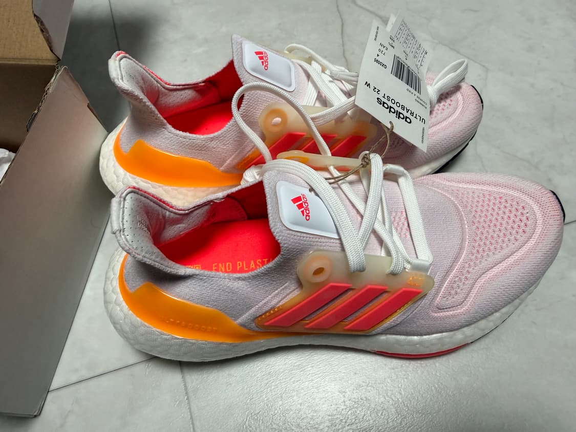 아디다스 울트라부스트22 GX5595 러닝화 새상품 상품이미지2