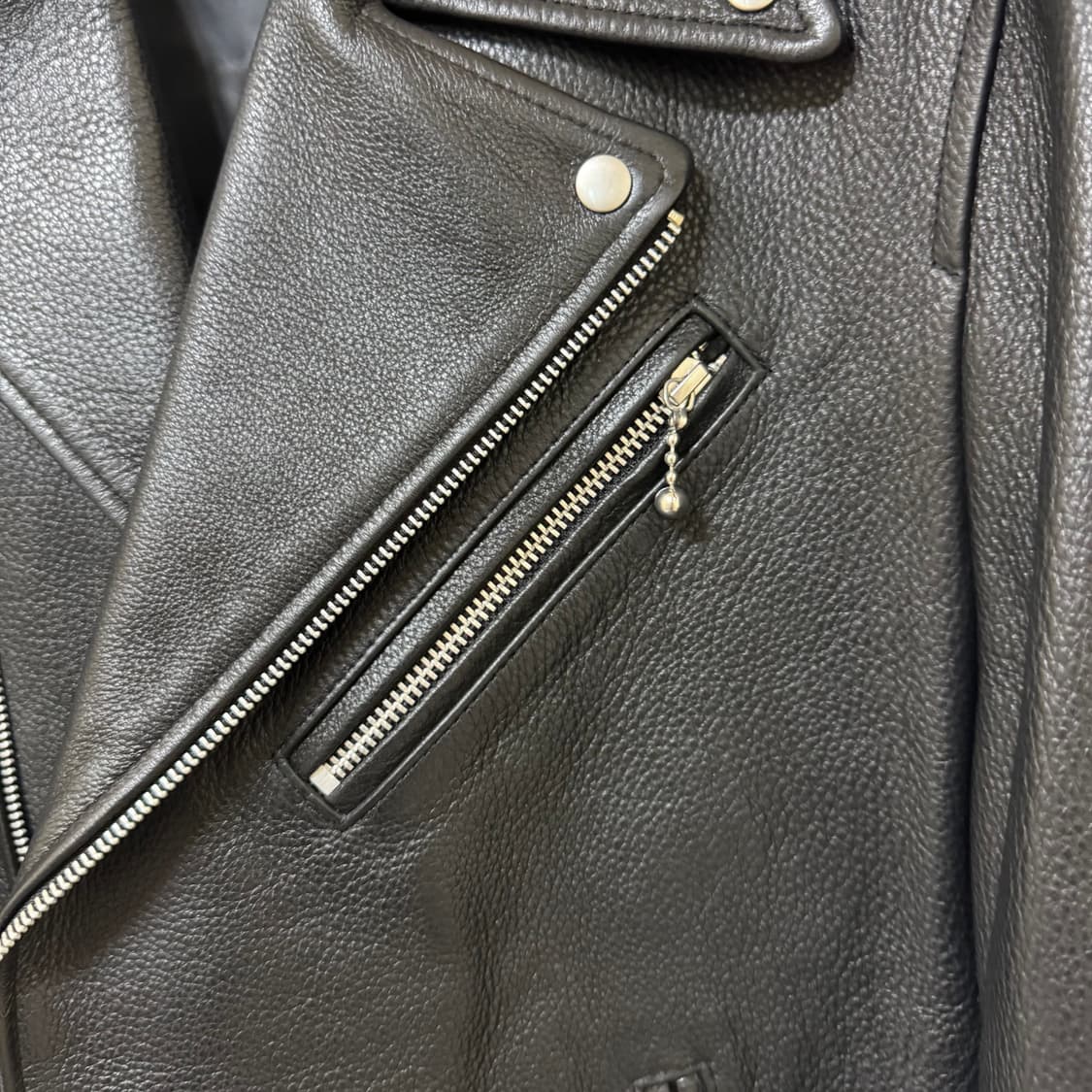 비바스튜디오 가죽 라이더자켓 상품이미지5