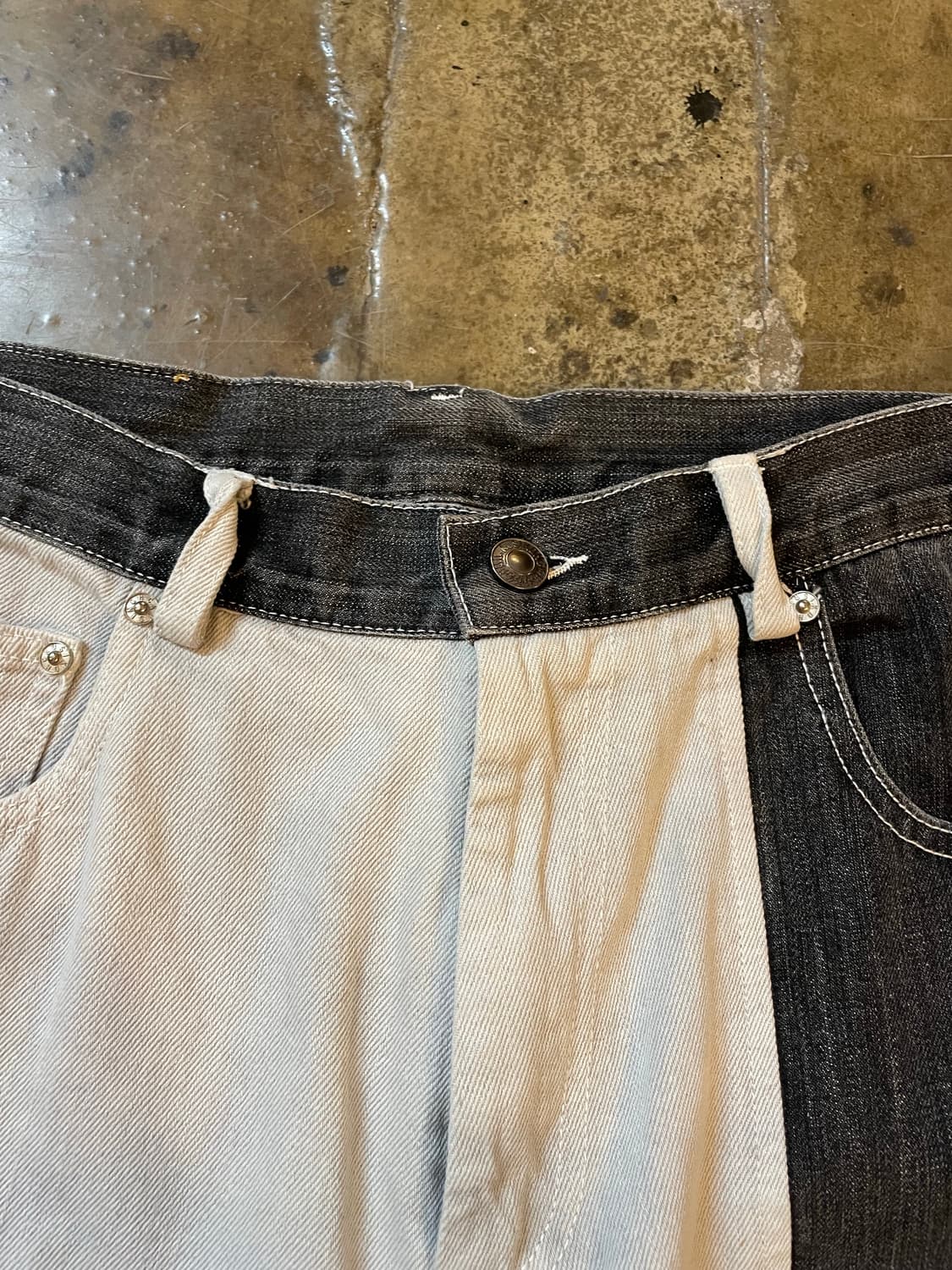 쿠시코그 Kusikohc floral detail jeans 상품이미지2