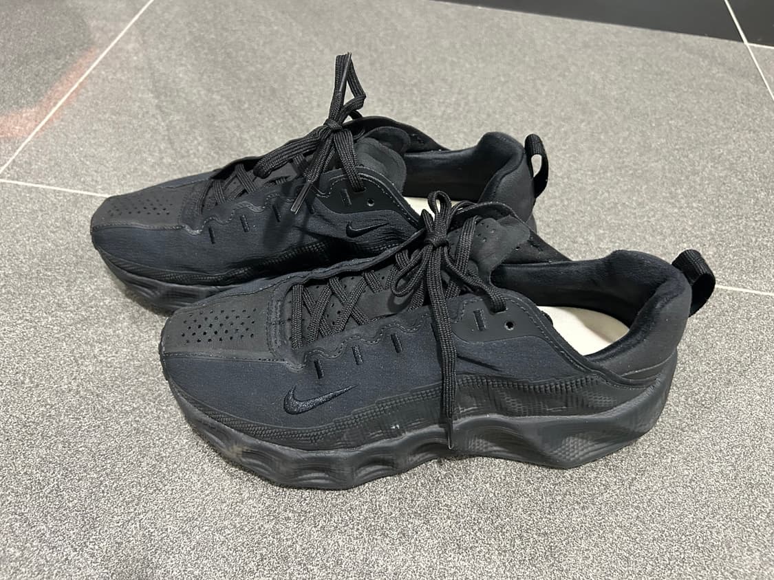 나이키 아바 로버 블랙 앤트러사이트 상품이미지2