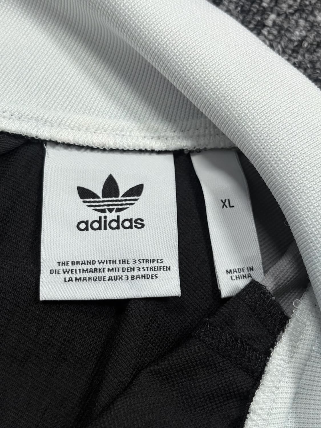 아디다스 EQT 배색 바람막이 자켓 상품이미지7