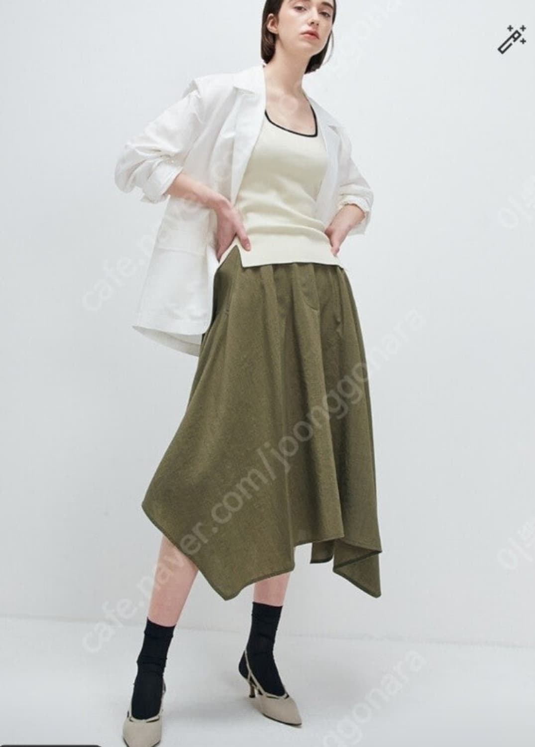 한섬 시스템 2023 언밸런스 헴 백밴딩 스커트 64-94사이즈 상품이미지1