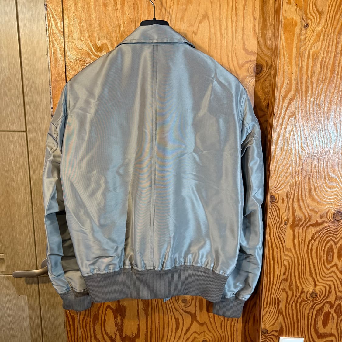 톰포드 실크 봄버 자켓 판매 합니다. 상품이미지9