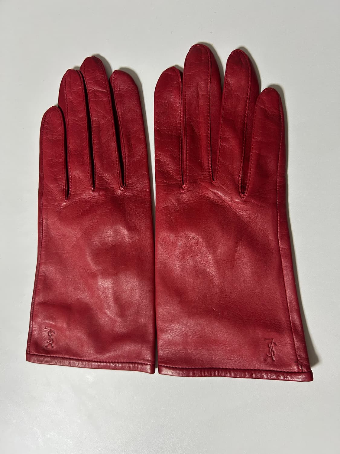 입생로랑 버건디 가죽 장갑 상품이미지1