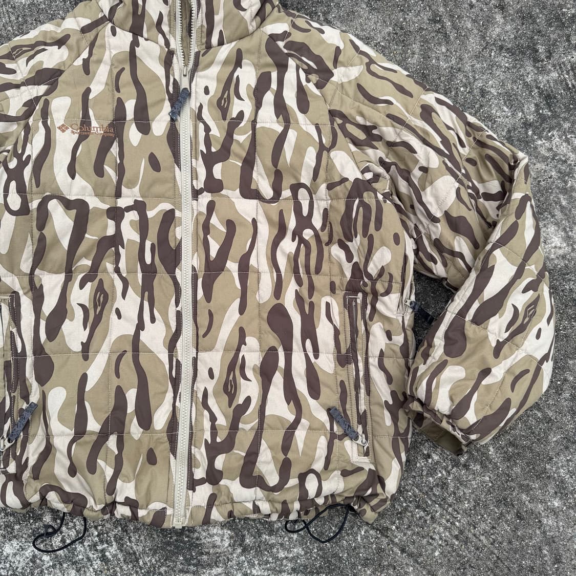 [L] 콜롬비아 카모패턴 후드 패딩 상품이미지5