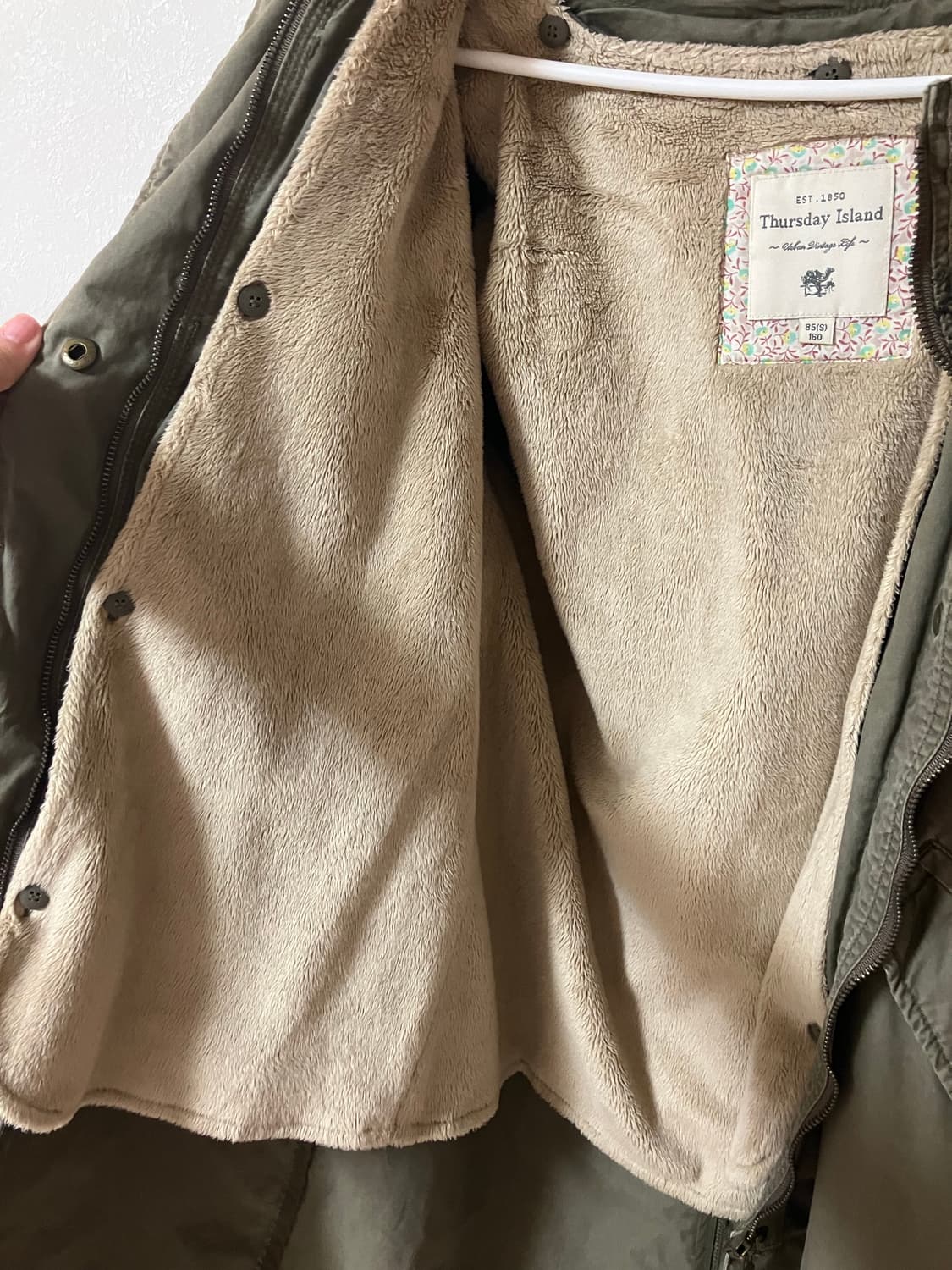 써스데이 아일랜드 Thursday island 퍼 후드 야상점퍼 상품이미지9