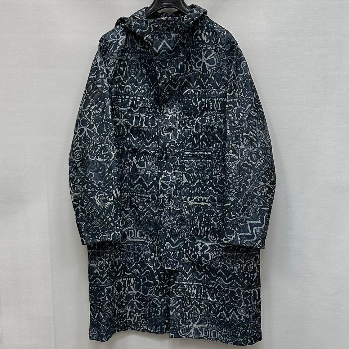 디올 x 스투시 로고 올오버 후드 코트 (105)  상품이미지1