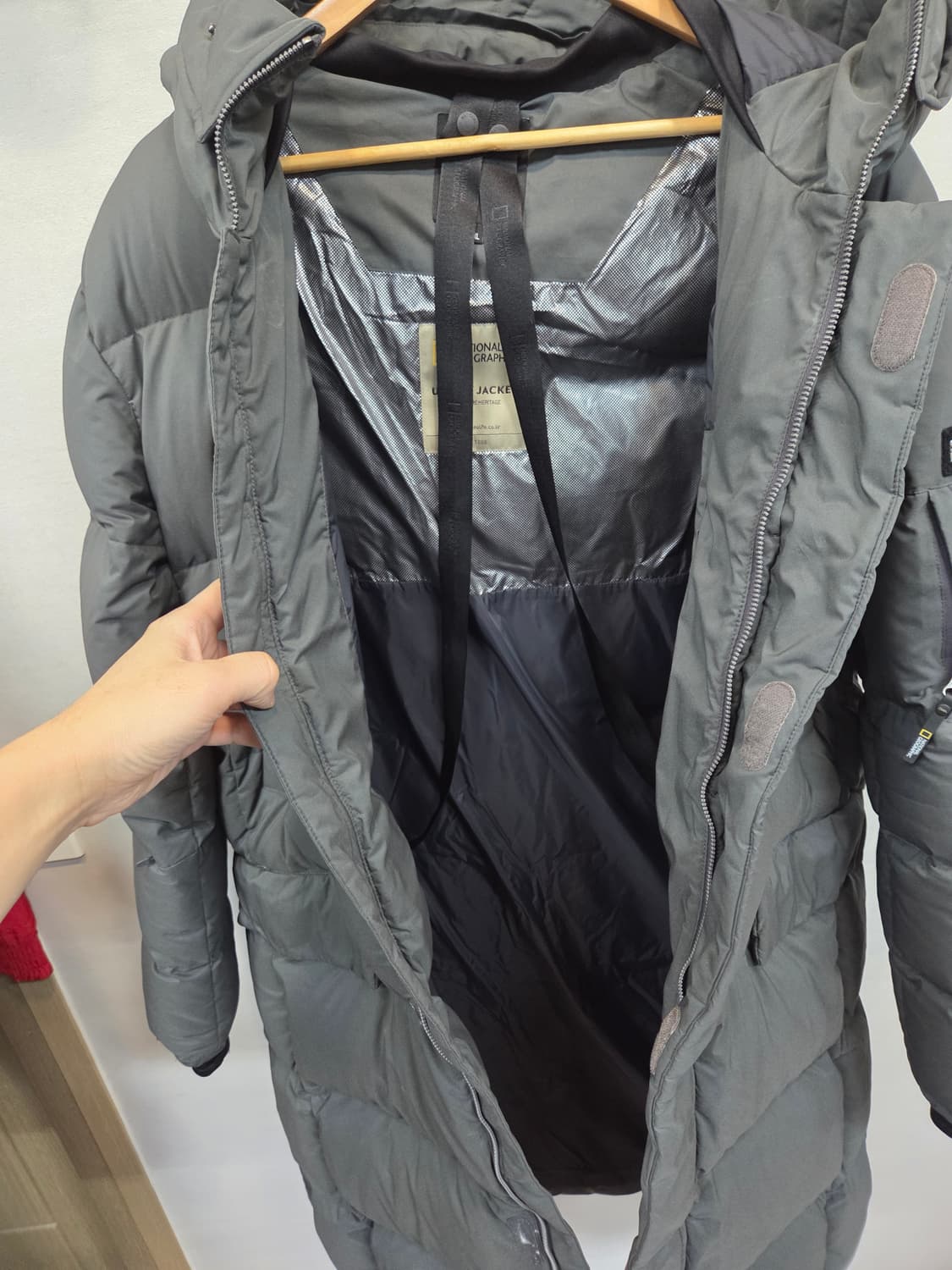 내셔널지오그래픽 엑스밴딩 롱패딩 차콜 xxl 상품이미지4