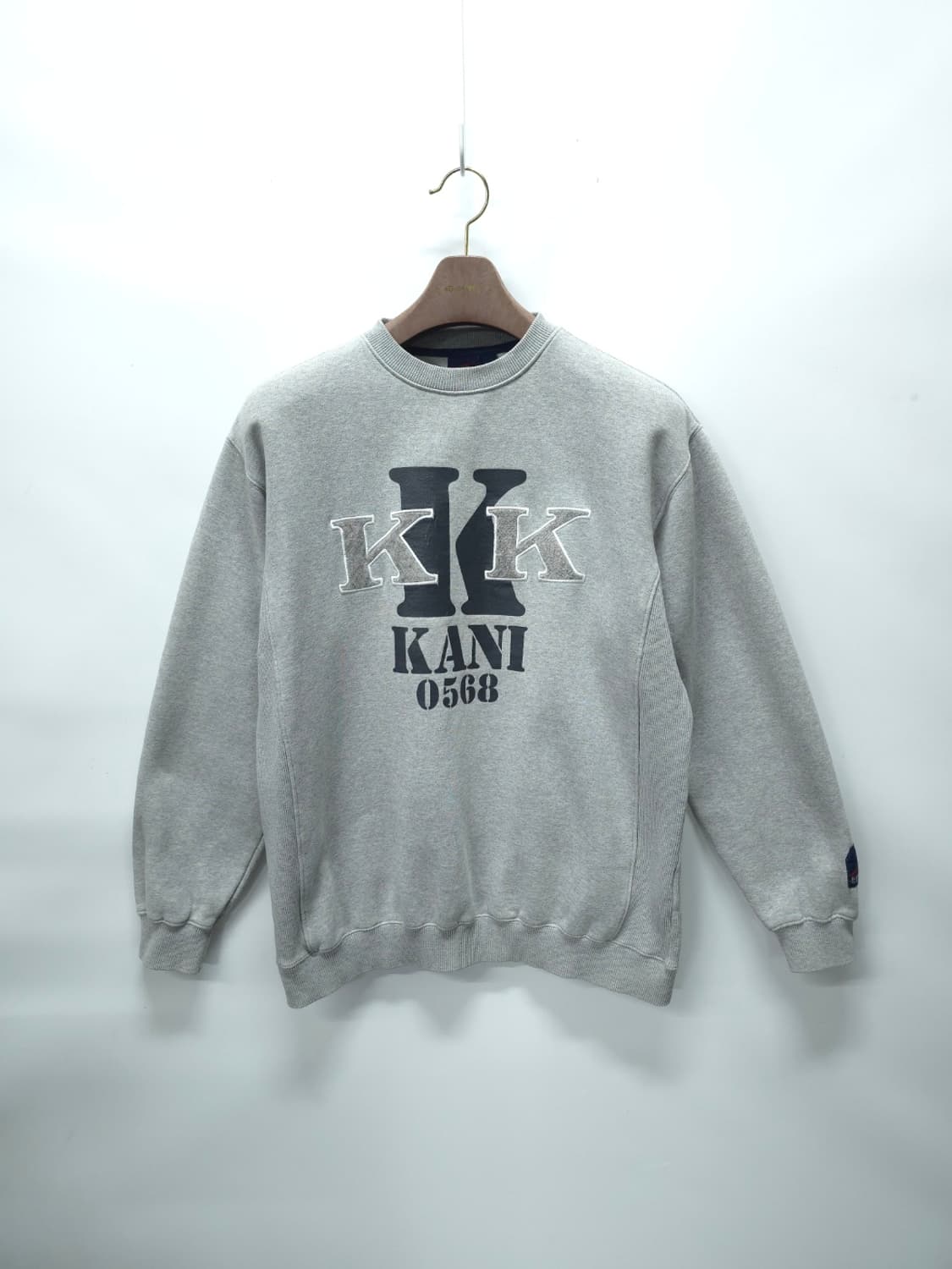 칼카니 남성 패치로고 기모맨투맨 100 상품이미지1