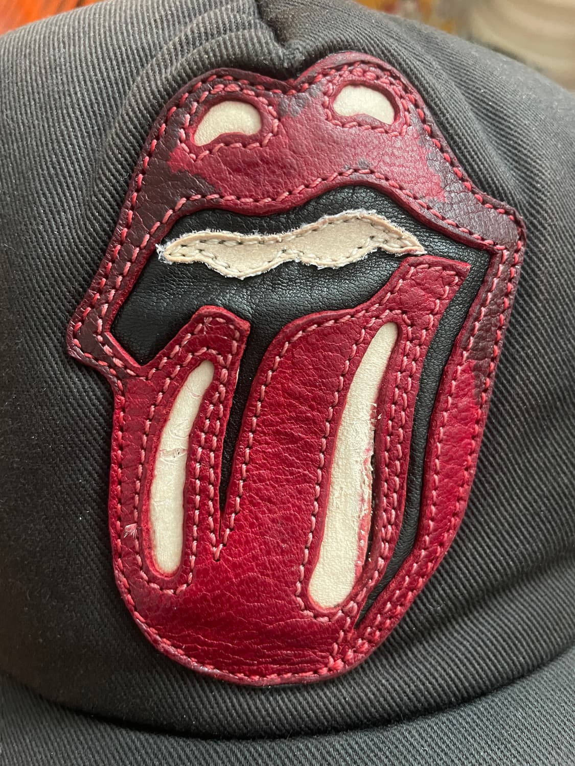 크롬하츠 x 롤링스톤즈 레더 패치 캡 상품이미지4