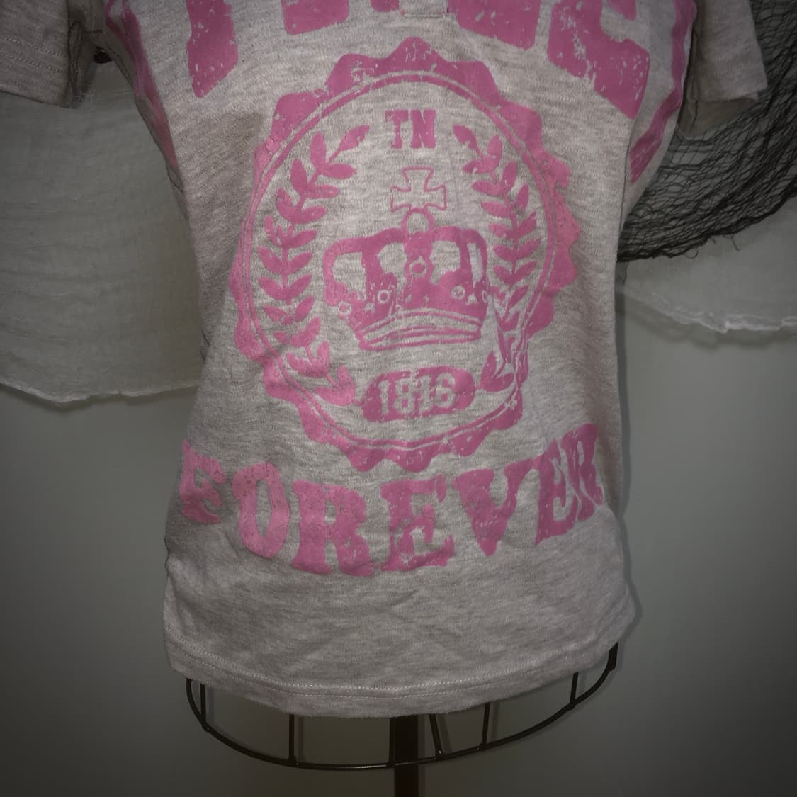Gray pink lettering collar T 상품이미지3