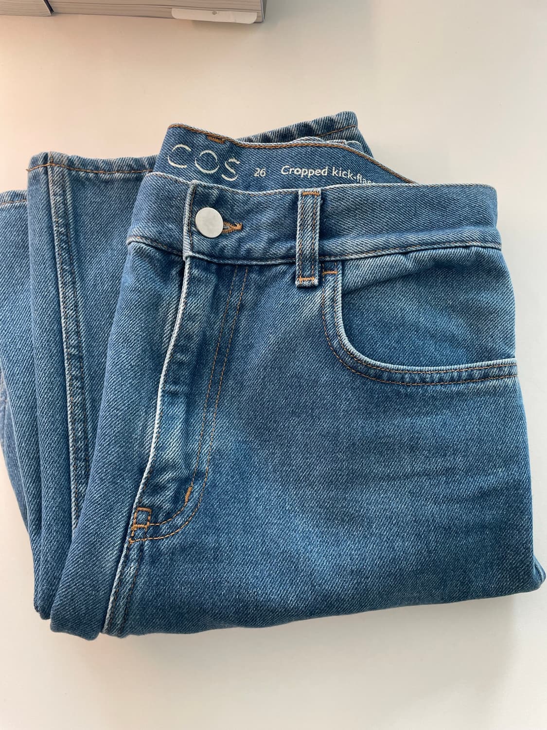 COS 코스 Cropped kick-flare denim (size26) 상품이미지2