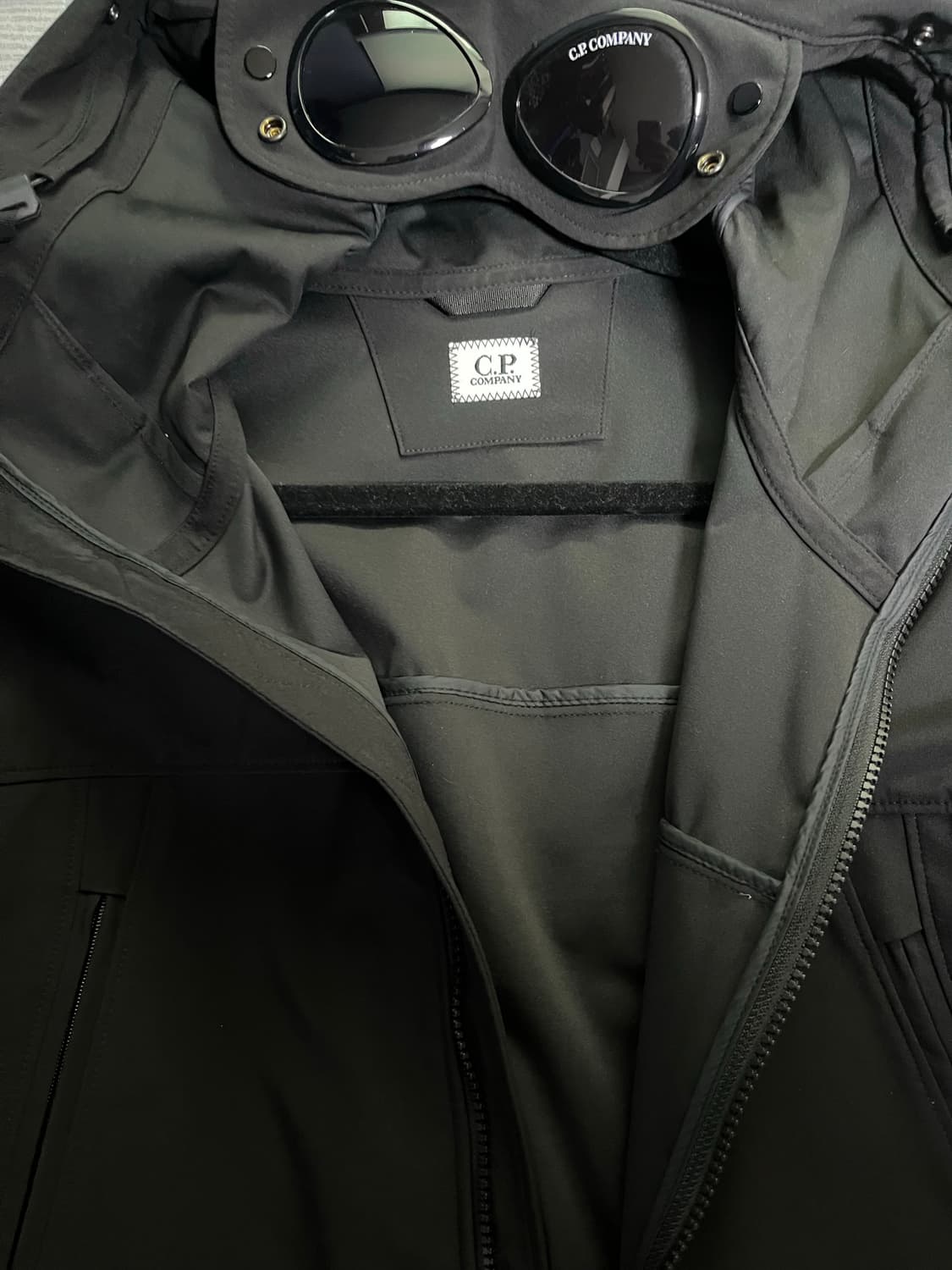 cp컴퍼니 소프트쉘R 고글자켓 상품이미지3