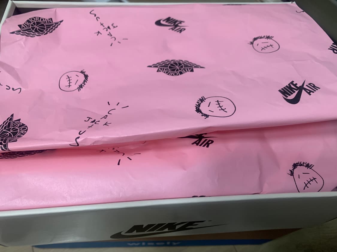 조던1 트레비 스캇 올리브 새상품 판매 합니다 상품이미지5