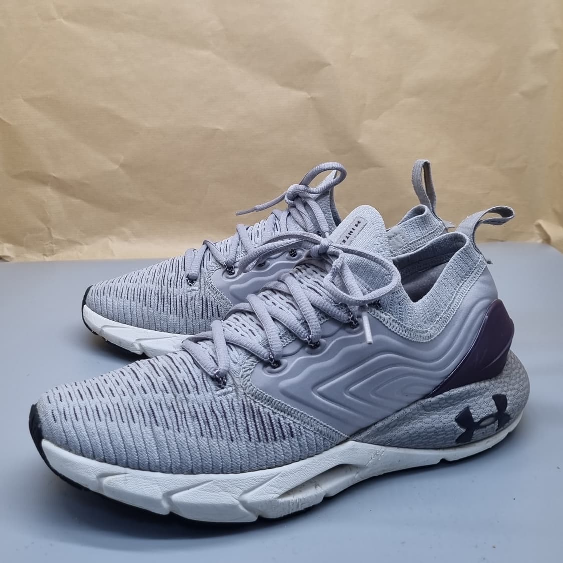언더아머 팬텀아이2 인텔리니트 남성운동화265 상품이미지1