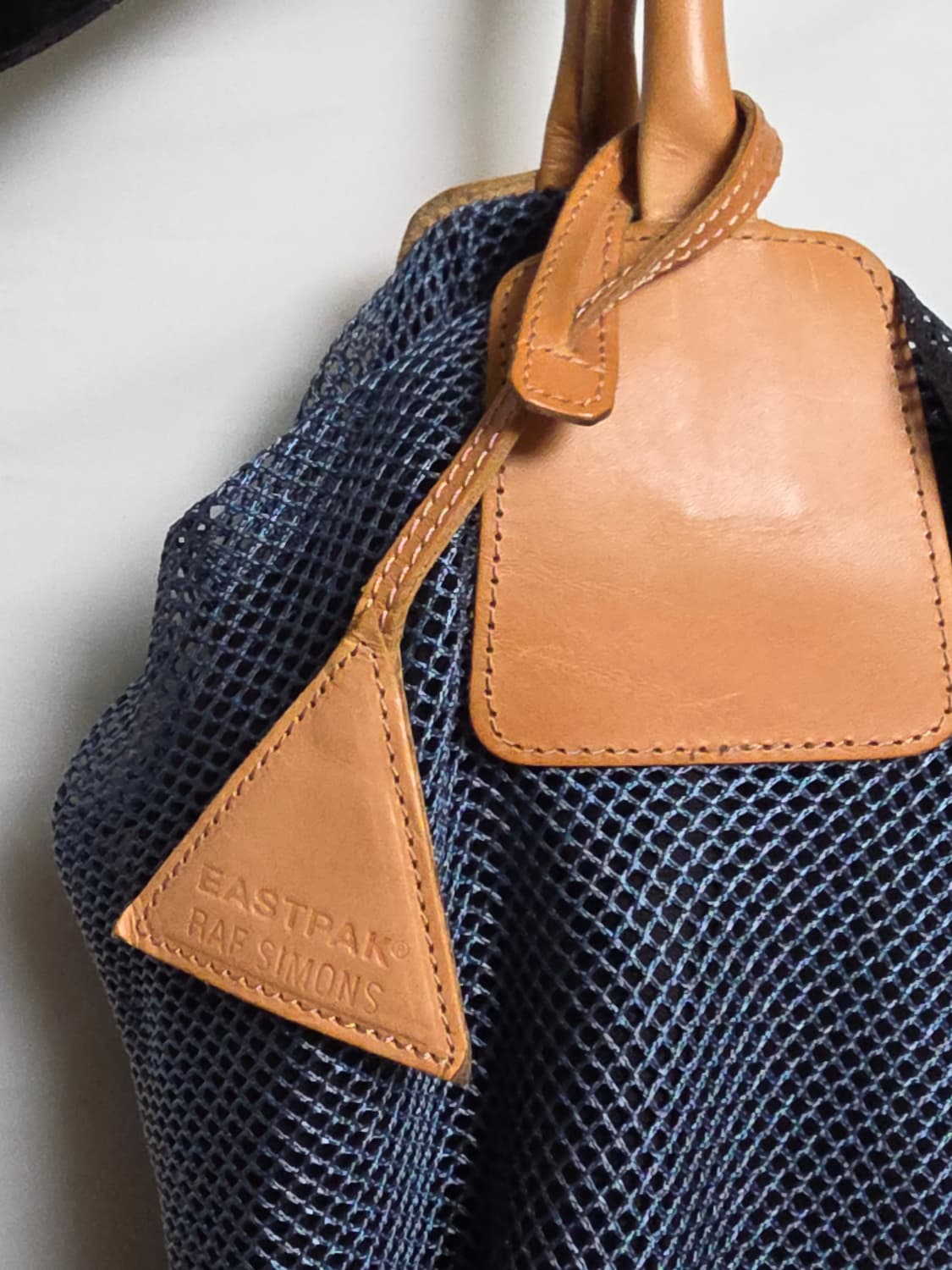 라프시몬스 X 이스트팩  09  S/S  오버사이즈 메쉬백 상품이미지8