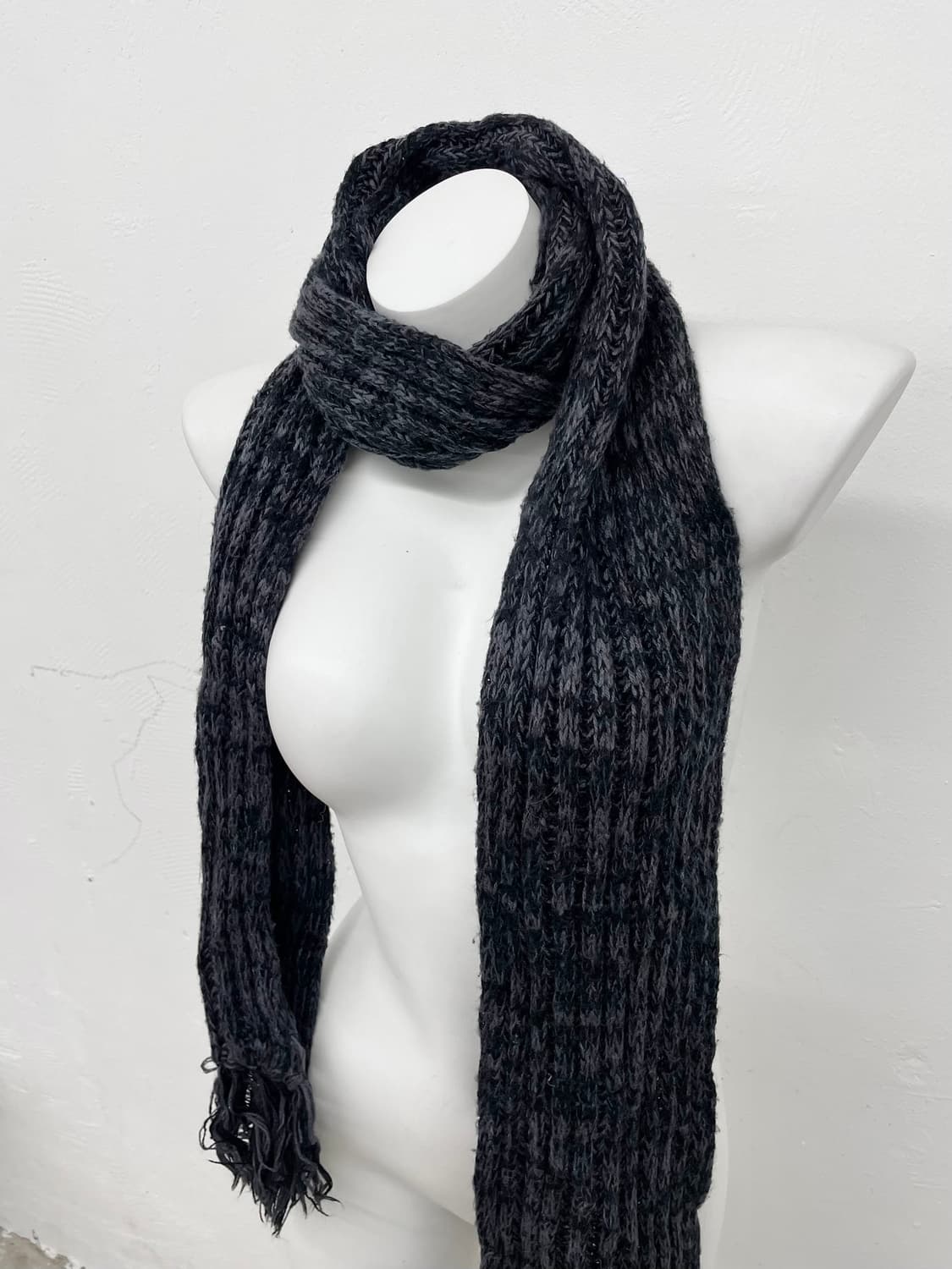 차콜 롱 코지 머플러  상품이미지2