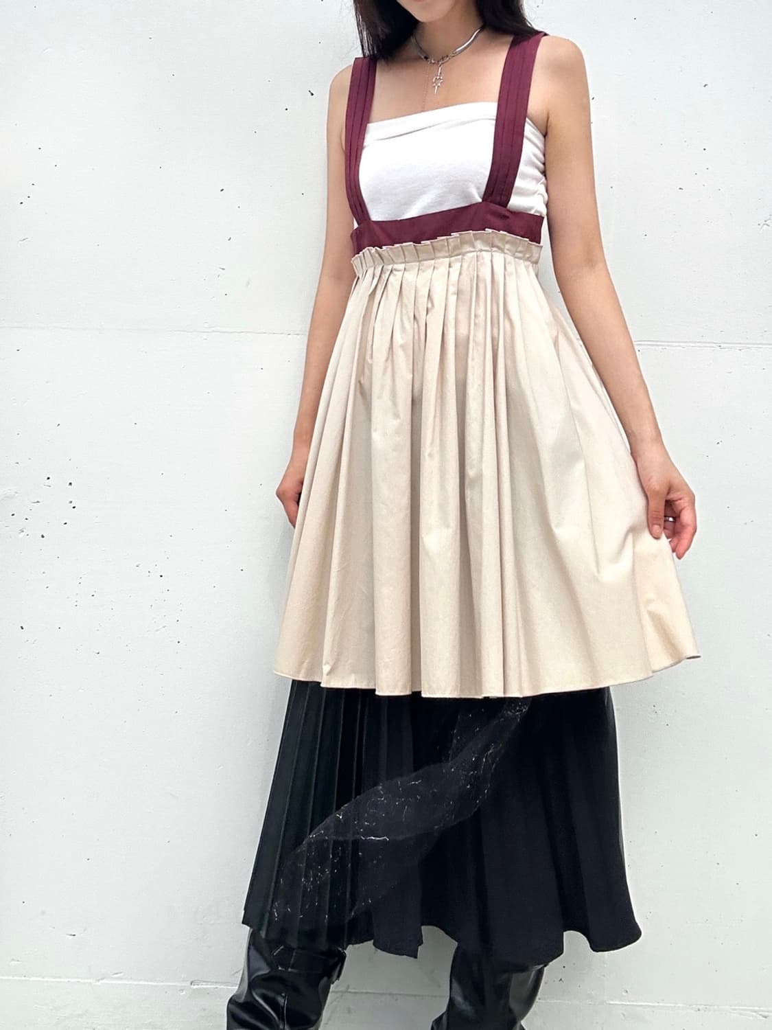 2 color pintuck detail sleeveless ops  상품이미지8