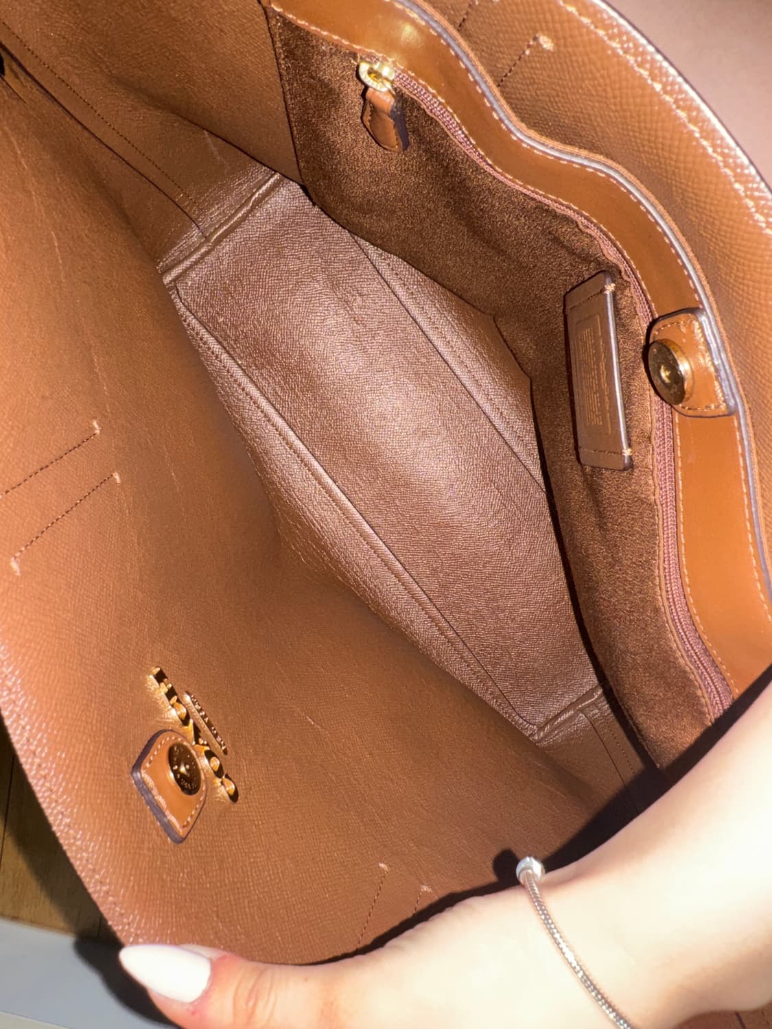 코치 시그니처 숄더백 상품이미지3