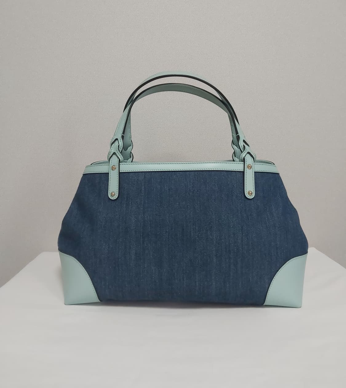 구찌 블루 데님 민트 레더 크래프트 토트백 (정품) 상품이미지4