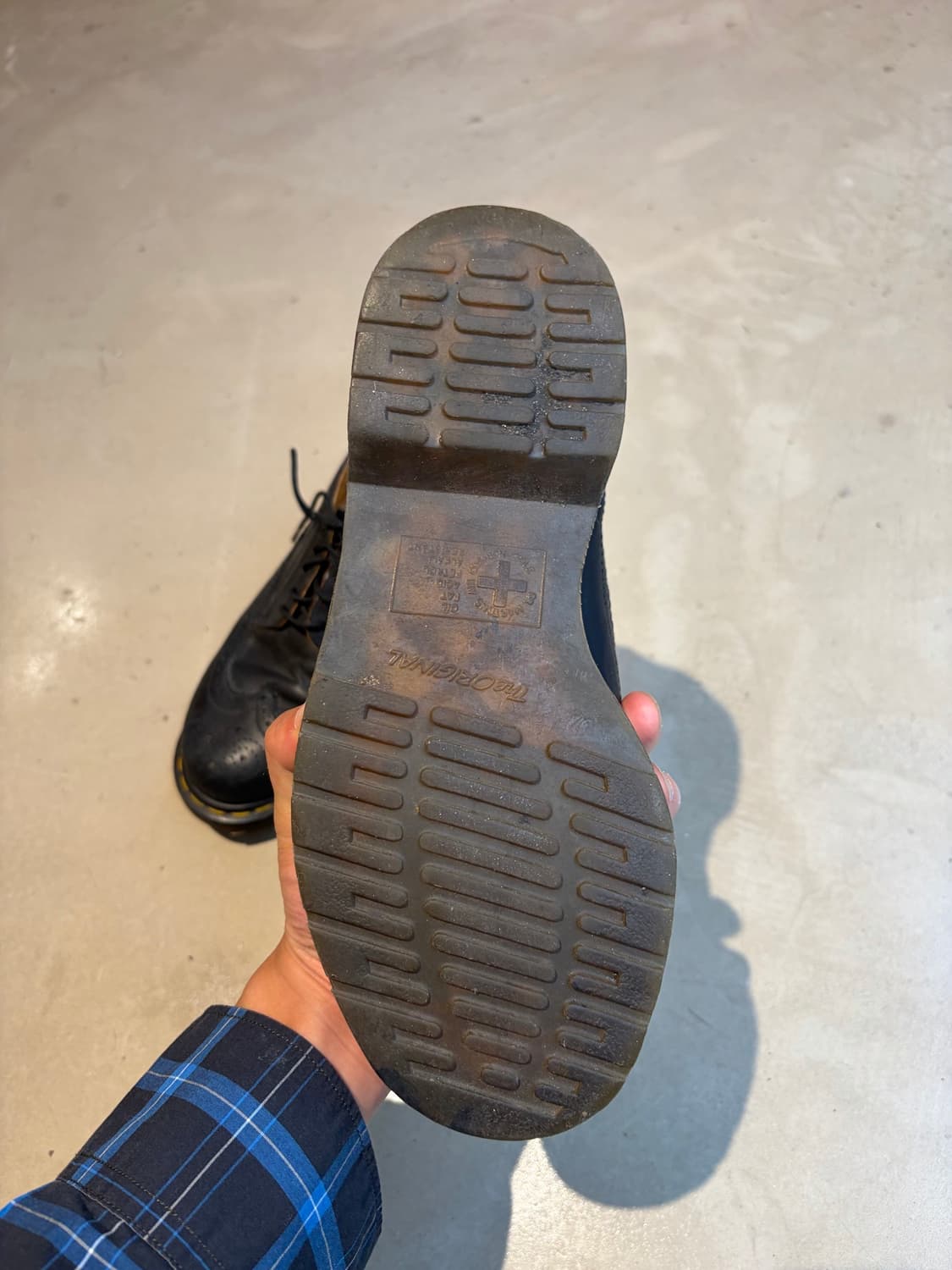 250) Dr. Martens 블랙 윙팁 슈즈 상품이미지4