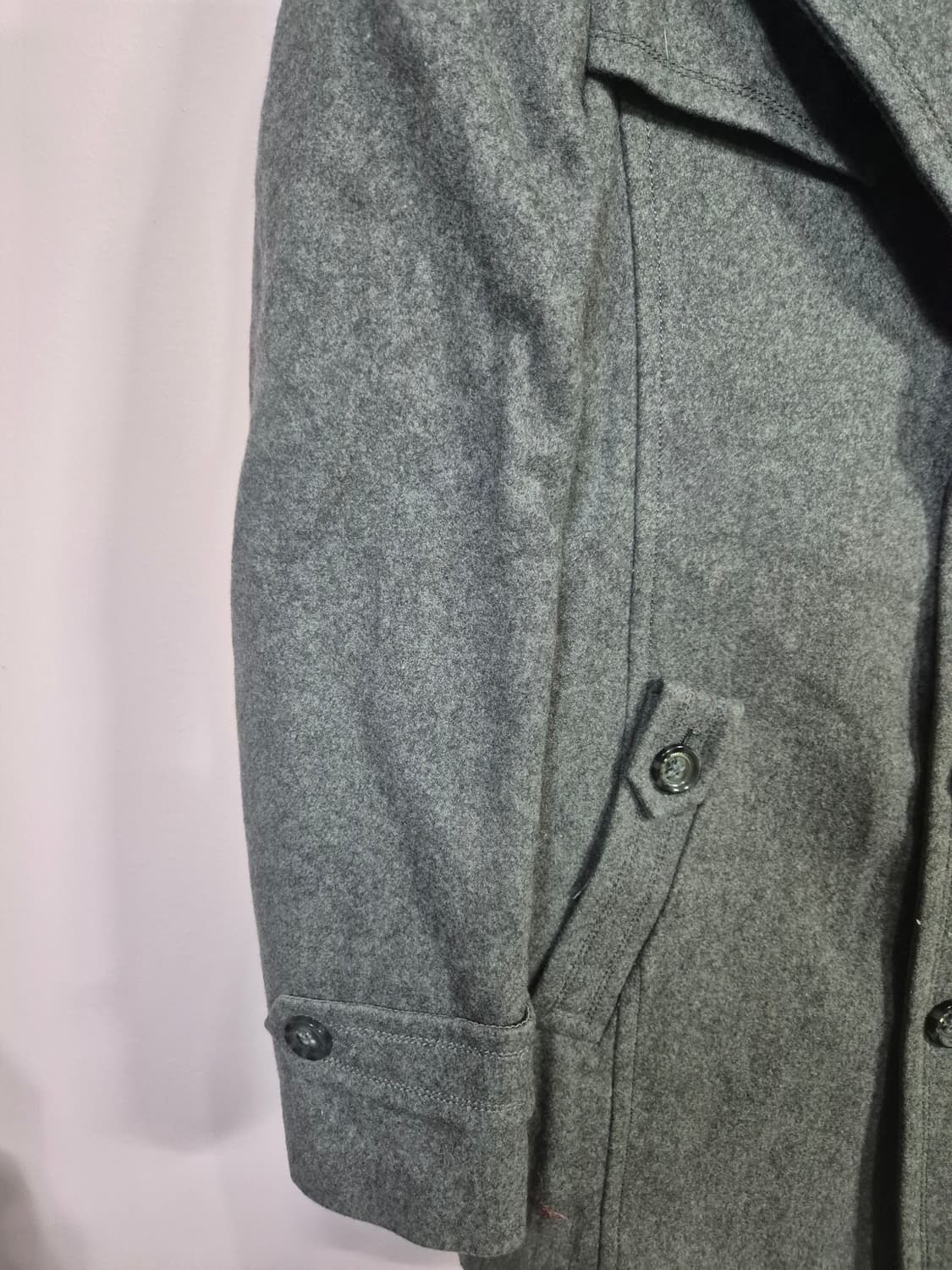 워모(luom9)모직  회색 숏 코트 상품이미지4