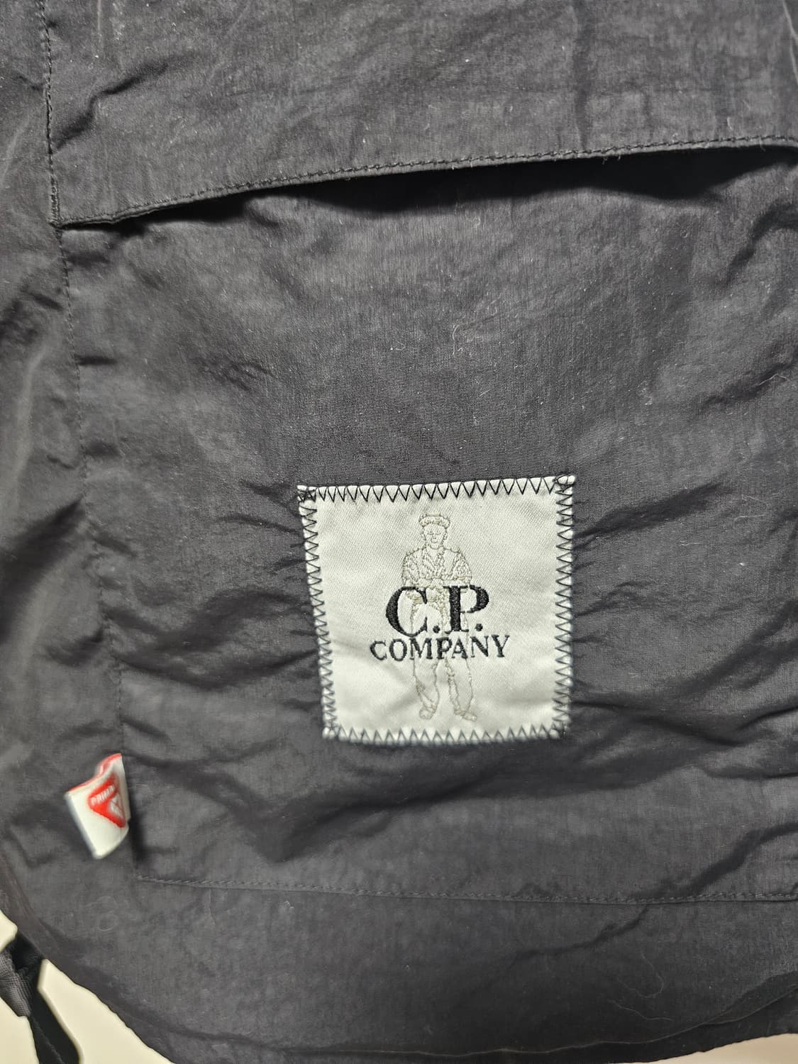 cp컴퍼니 FLATT NYLON 프리마로프트 자켓 24SS 상품이미지9