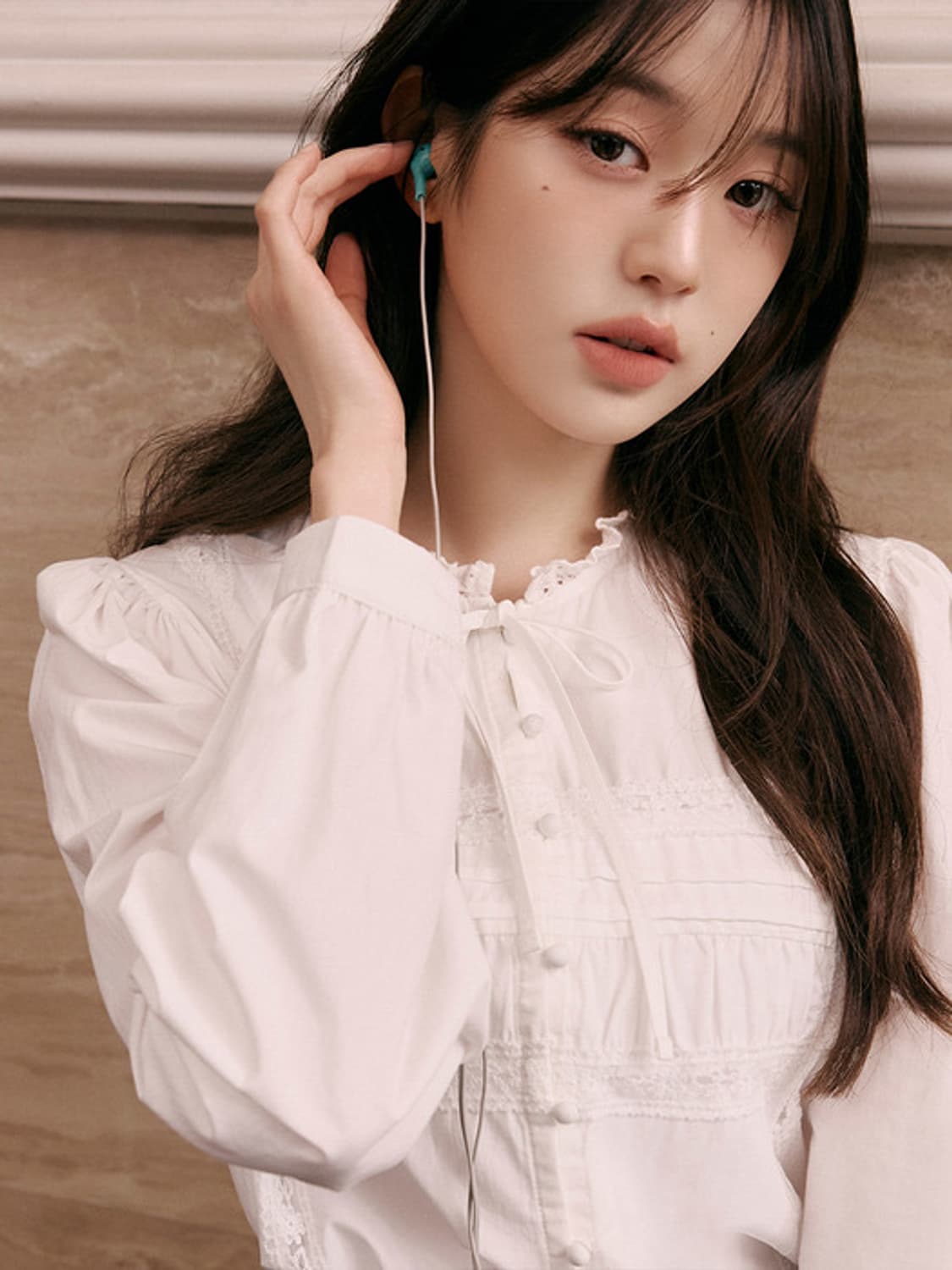 로라로라 장원영 블라우스 상품이미지3