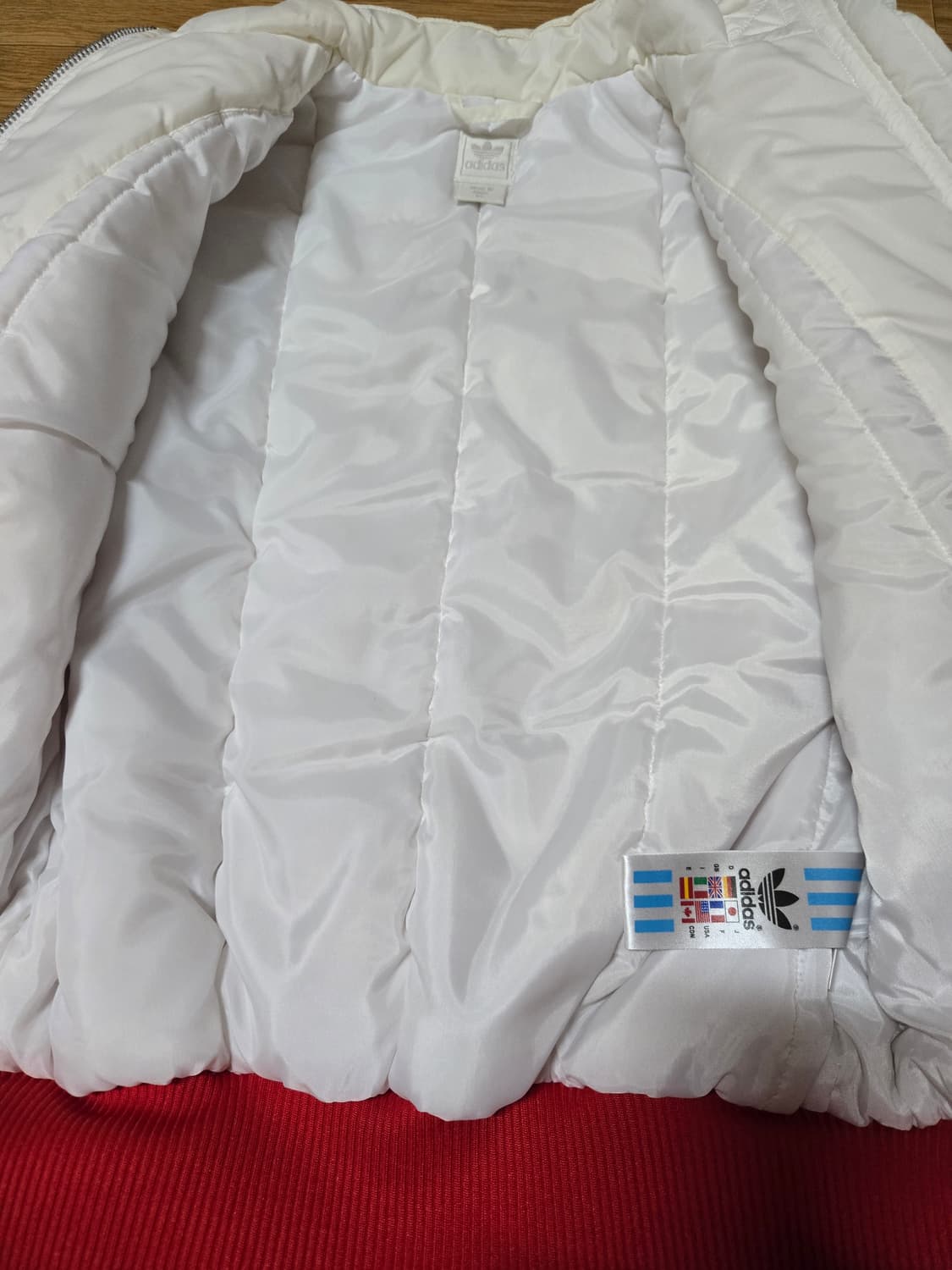 아디다스 월드스쿨  흰빨 패딩 레이싱 자켓 상품이미지6