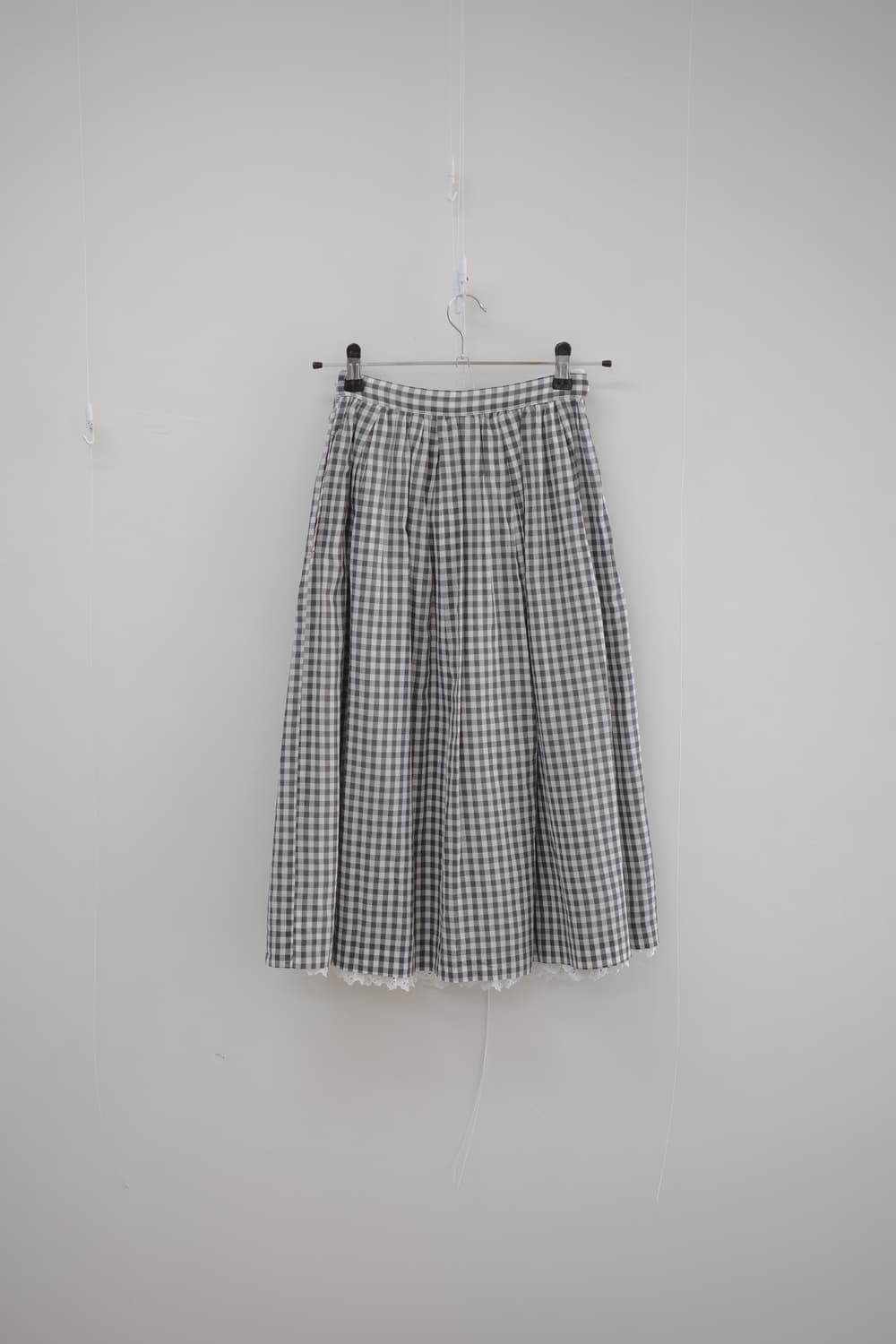 Charcoal Gobang Check Skirt 상품이미지7