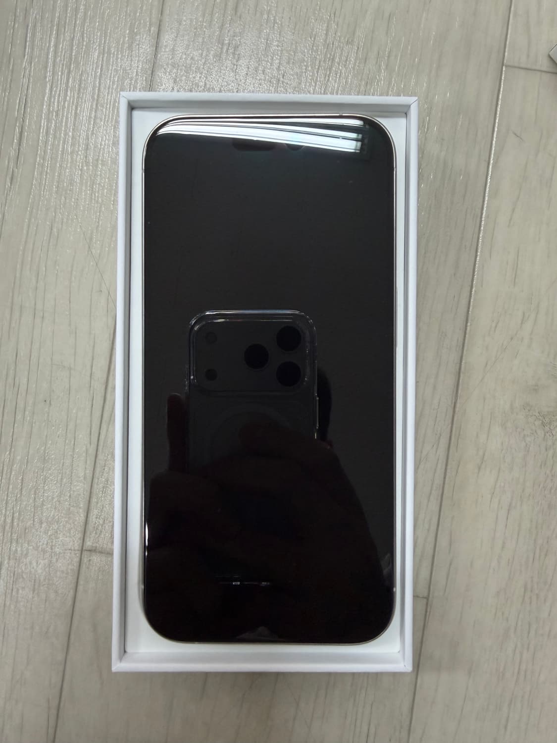 아이폰 15프로 화이트 티타늄 128G 상품이미지1