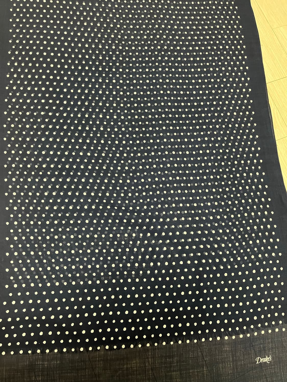 [드레익스] Drake's - Navy Polka Dot Wool 스카프 상품이미지7