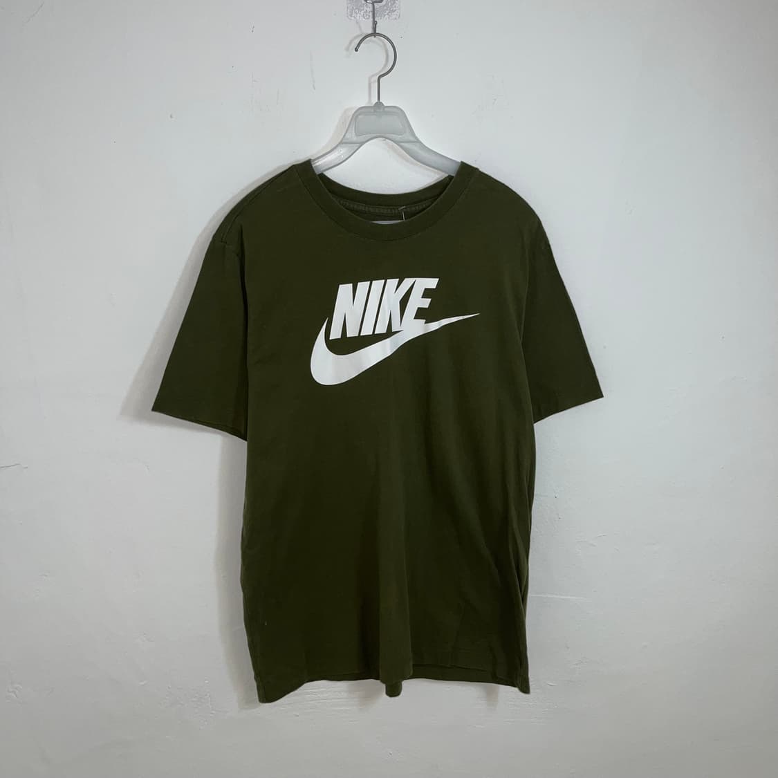 Nike Khaki T-Shirt 상품이미지4