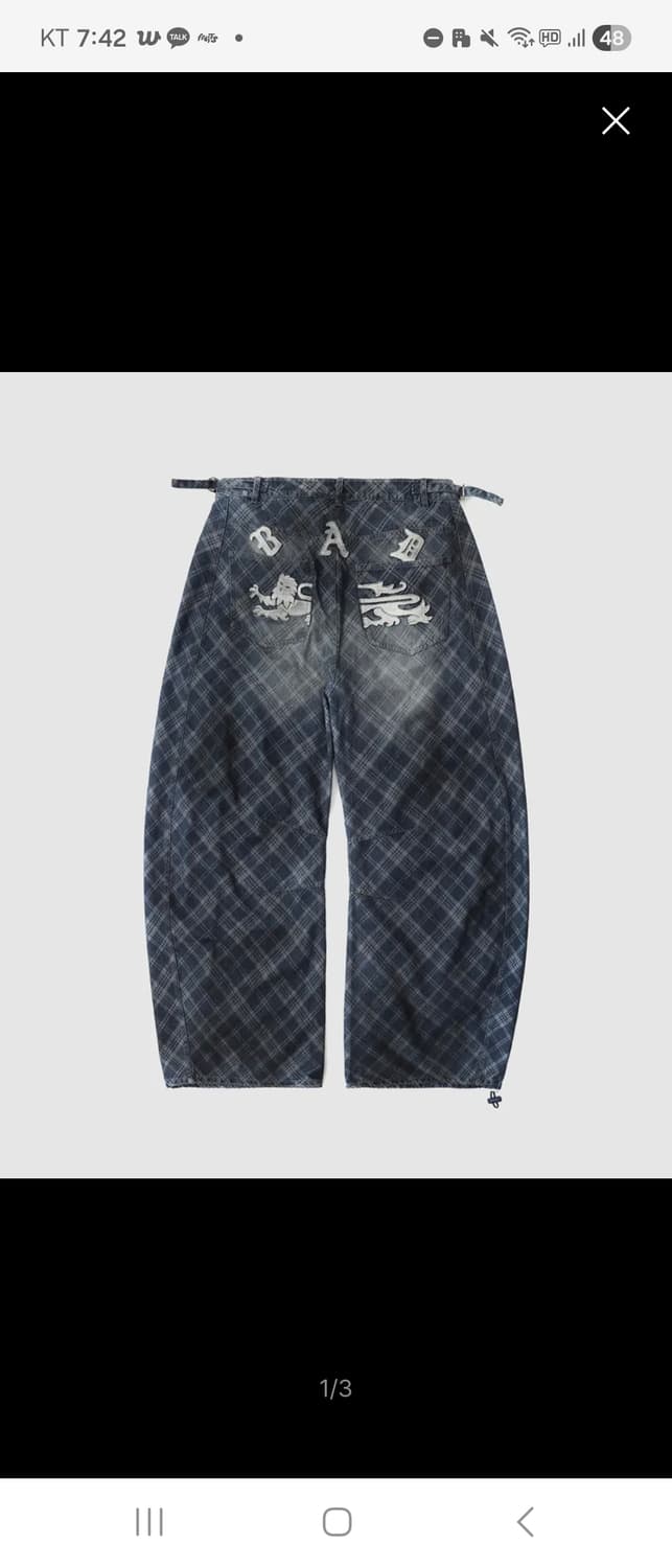구해요)배드블러드 라이온 패치 워시드 배럴 팬츠-블루 데님 체크 상품이미지1
