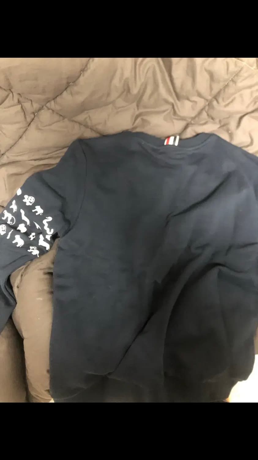 톰브라운 맨투맨 상품이미지2