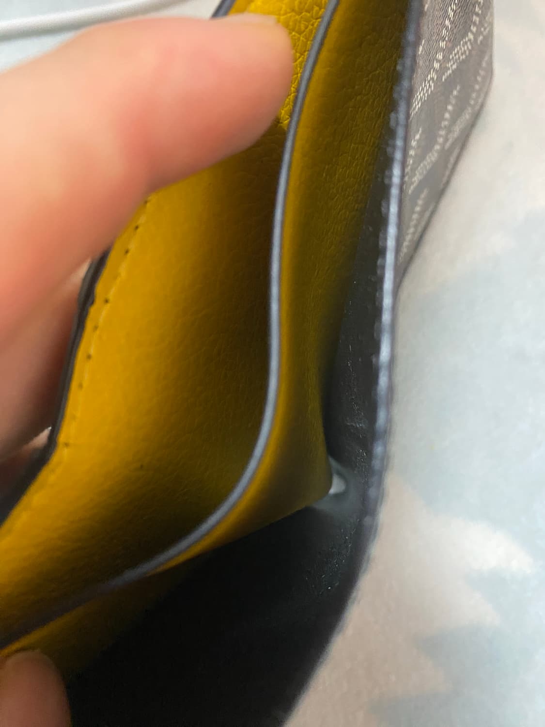 고야드 반지갑 블랙 상품이미지4