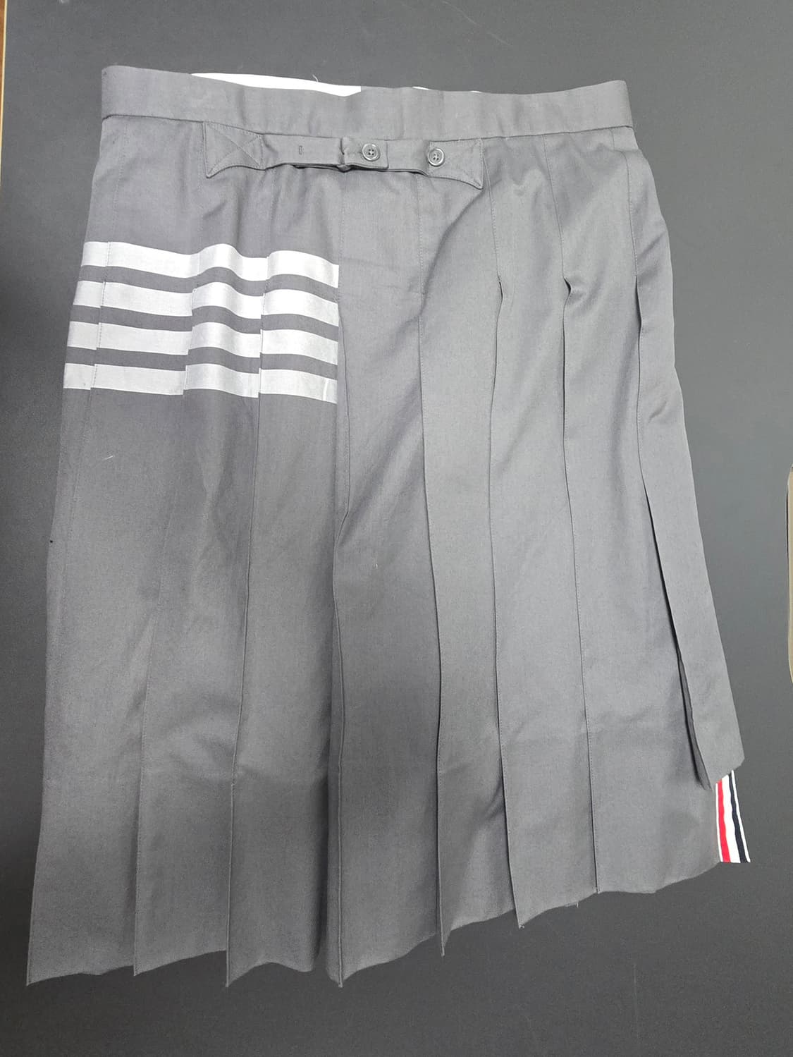 톰브라운  상품이미지2