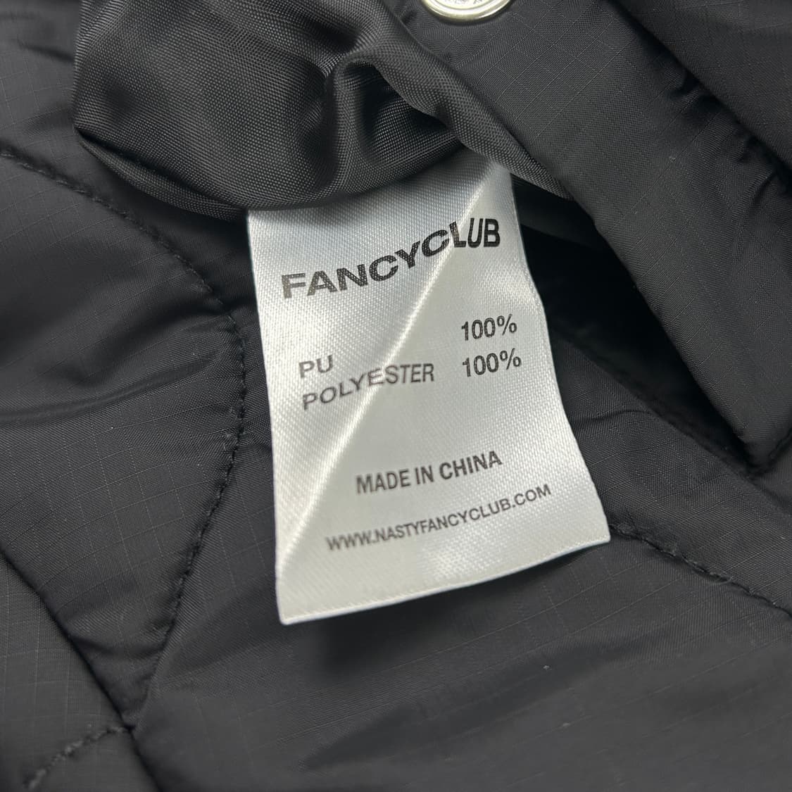 팬시클럽 빅로고 퀼팅 리버시블 엠보 점퍼 블랙 상품이미지9