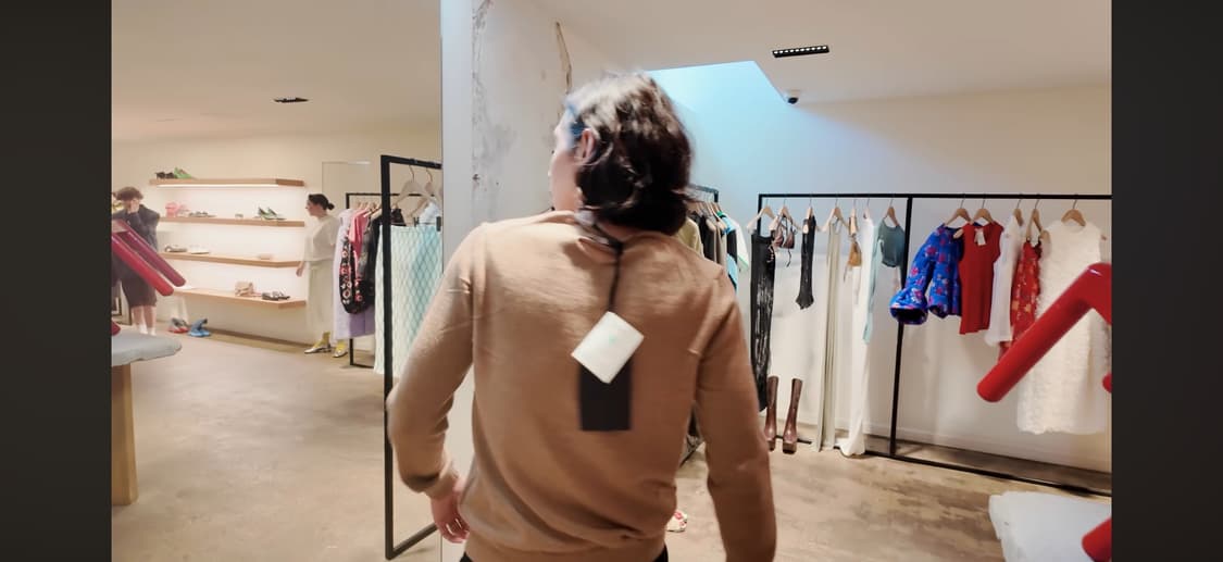 프라다 v넥 네이비 상품이미지2