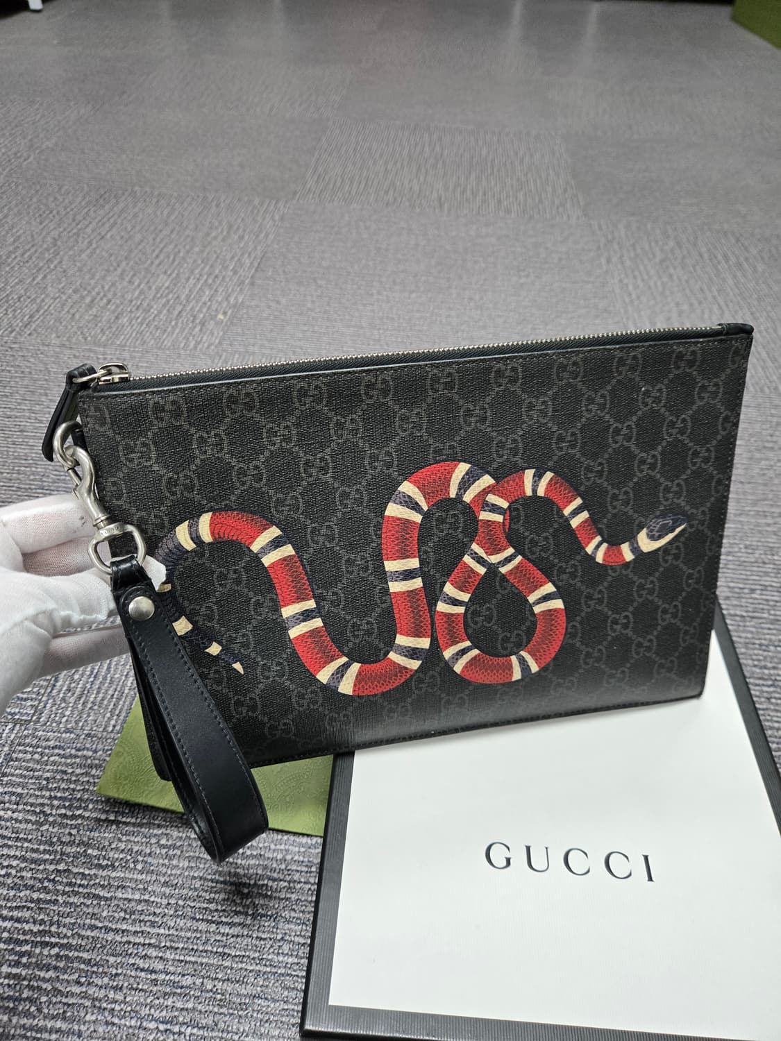 [특가][정품] 구찌 킹스네이크 클러치백 상품이미지1