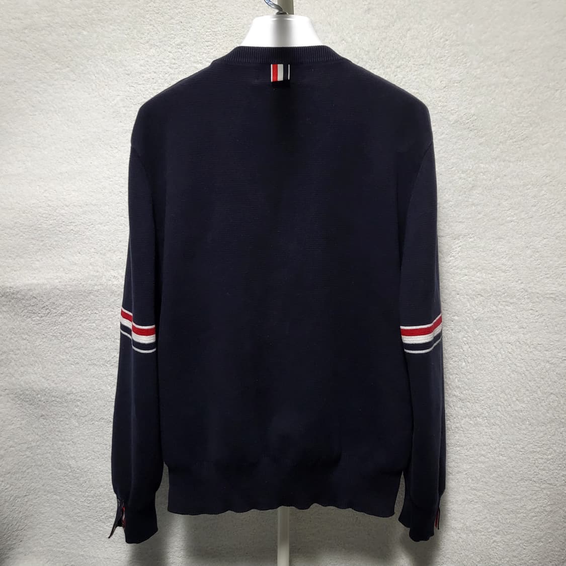 [정품] 4 / 톰브라운 밀라노 스티치 암밴드 니트 상품이미지2