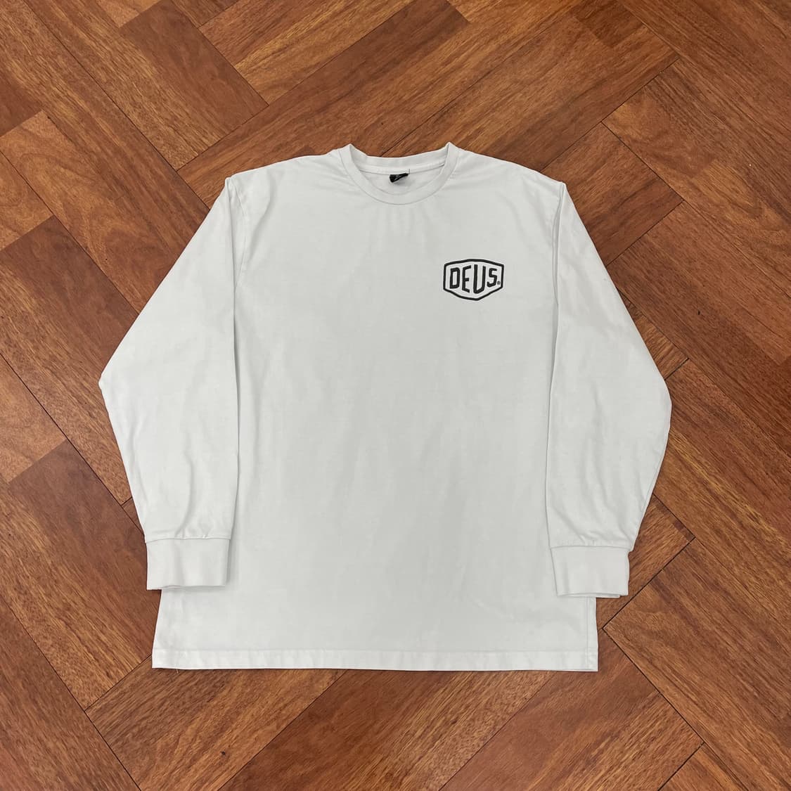 데우스 엑스 마키나 롱스리브  상품이미지1