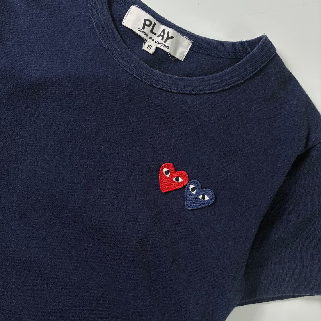 Comme des garsons  꼼데가르송 더블하트 네이비 반팔티셔츠  상품이미지2
