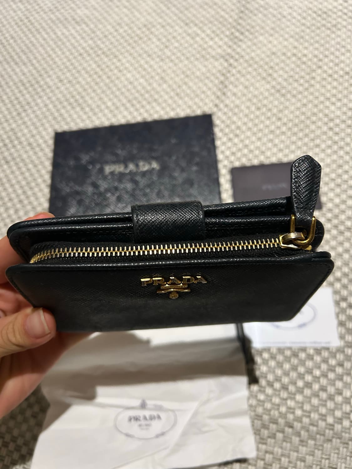 [백화점판] 프라다 1ML225 사피아노 중지갑 블랙 상품이미지5